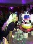 Britney Spears Gets Five-Tiered Cake and Fancy Cupcakes at Belated 30th Birthday Party