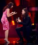 Video: Ace Young Asks for Diana DeGarmo's Hand in Marriage on 'American Idol' Finale