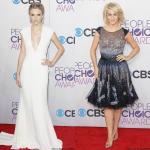Taylor Swift Bares Cleavage, Julianne Hough Goes Sparkling on 2013 PCAs Red Carpet