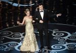 Video: Seth MacFarlane and Kristin Chenoweth Close Out the 2013 Oscars