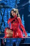 MTV Movie Awards 2013: Selena Gomez Performs 'Come and Get It'
