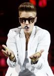 Video: Justin Bieber Serenades Mom During Johannesburg Concert