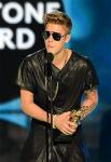 Justin Bieber Reacts to Haters on Stage After Getting Mixed Reactions at Billboard Music Awards
