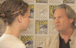 Video: Starstruck Jennifer Lawrence Crashes Jeff Bridges' Interview