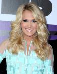 Carrie Underwood Sprains Foot After Falling on Stage