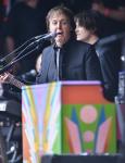 Video: Paul McCartney Plays Surprise Concert in New York