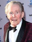 'Lawrence of Arabia' Star Peter O'Toole Dies at 81, Celebrities Pay Tribute
