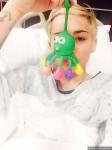 Miley Cyrus Tweeted Apology After Hospitalized for Allergy