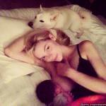 Jaime King Shares Breastfeeding Photo, Says It Shouldn't Be 'Taboo'
