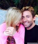 Avril Lavigne Shows Off 17-Carat Diamond Ring From Chad Kroeger