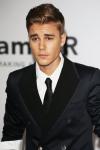 Justin Bieber's Entourage Allegedly Bribes Canadian Border Official