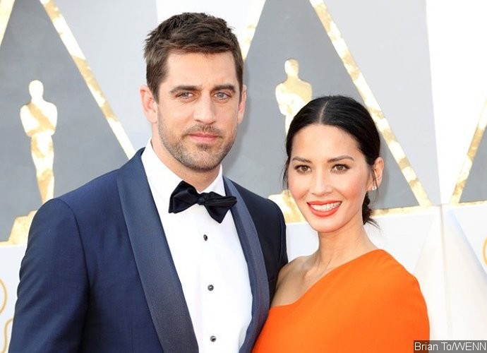 Aaron Rodgers Reportedly Breaks Up With Olivia Munn Because 'She's Controlling'