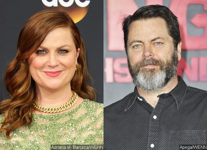 Amy Poehler and Nick Offerman Reunite for NBC's Competition Series 'Handmade Project'