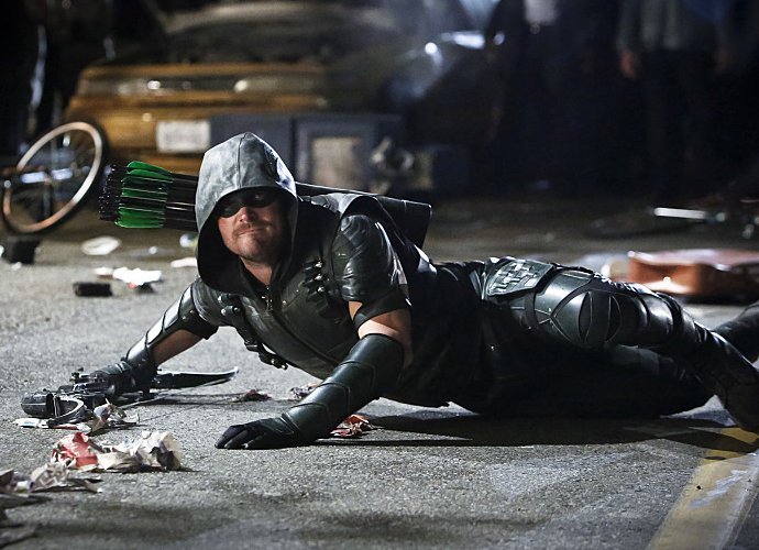 Is This Arrow's New Suit in Season 5? See the New Look in Set Video