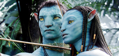 Sam Worthington gets
caught in between two worlds in 'Avatar' 