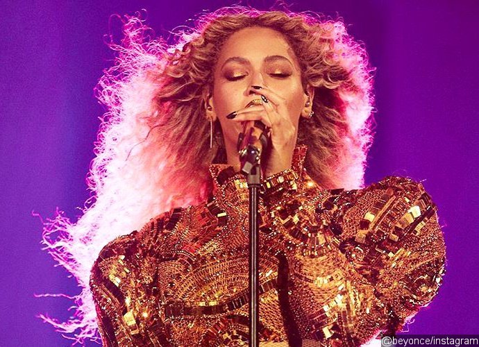 Beyonce Dedicates 'Halo' to Victims of Orlando Shooting at Her Detroit Concert