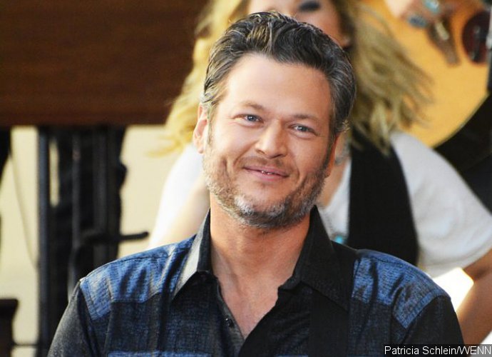 Blake Shelton Will Perform at 2017 People's Choice Awards, Taps 'The Voice' Alums for Upcoming Tour