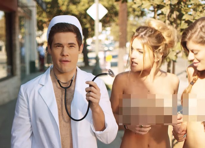 Blink-182 Recreates 'Age' Video With Naked Girls in 'She's Out of Her Mind' Clip