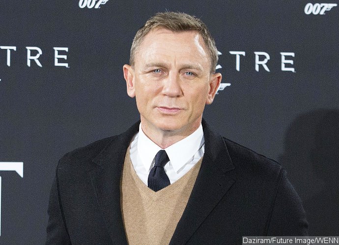 'Bond 25' Finds Writers - Will Daniel Craig Return?