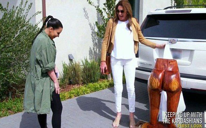 Caitlyn Jenner Surprises Kim Kardashian With Bare-Butt Sculpture