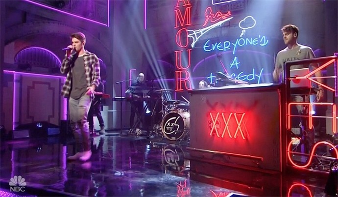 The Chainsmokers Performs on 'Saturday Night Live'