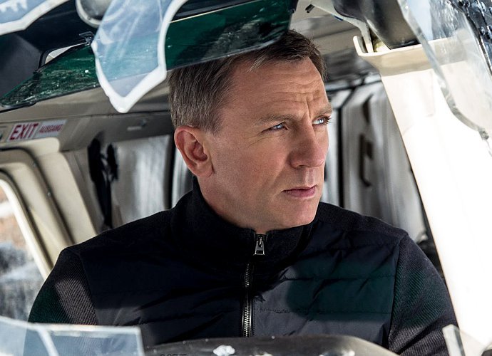Daniel Craig Would Rather Slash His Wrists Than Play James Bond Again