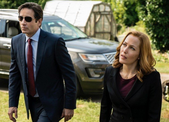 David Duchovny and Gillian Anderson 'on Board' for 'X-Files' Season 11