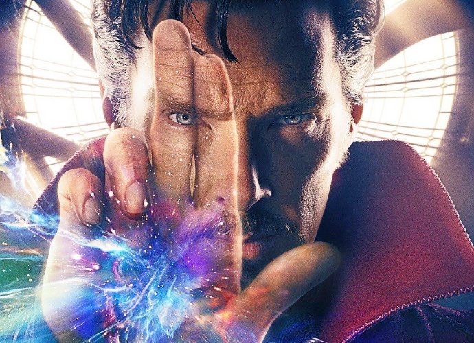 Doctor Strange Sports Nasty Wound and Gets Attacked in 'Avengers: Infinity War' New Set Photos