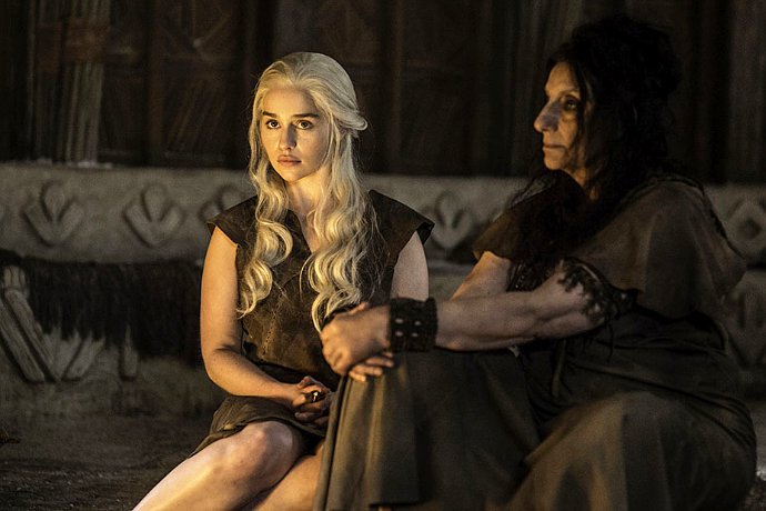 Emilia Clarke Gets Naked Again on 'Game of Thrones', Says She's 'All Proud, All Strong' Doing It