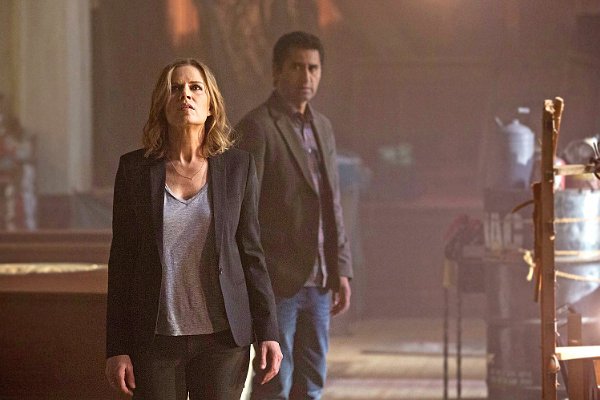 First Teaser for 'Fear the Walking Dead' Contains Warning of Virus Outbreak
