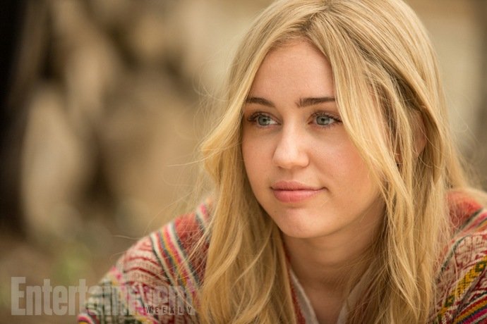 First Look at Miley Cyrus as Hippie in Woody Allen's 'Crisis in Six Scenes'
