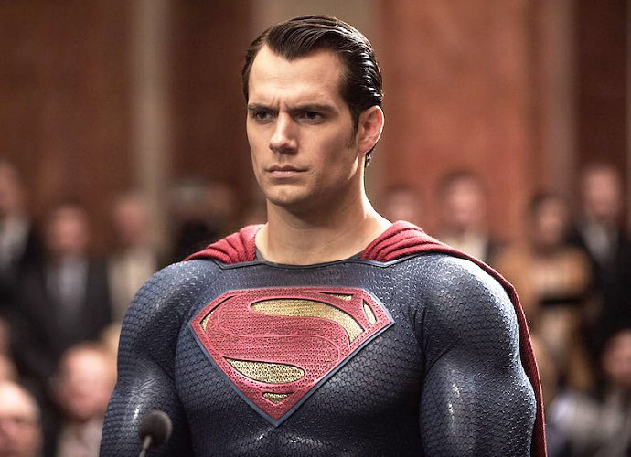 Possible First Look at Superman's Black Suit in 'Justice League' Unveiled