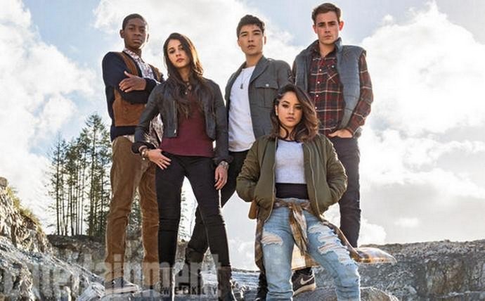 Here Is First Look at Titular Teen Heroes in 'Power Rangers' Movie