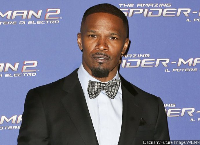 Jamie Foxx's Wild Night Out: Boozing and Grinding With Mystery Women
