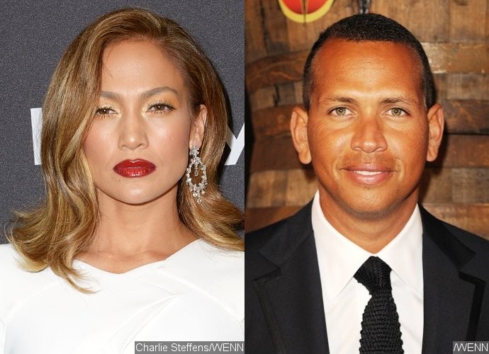 Inside Jennifer Lopez and Alex Rodriguez's Dinner Date: She's 'Glowing' as He Fed Her