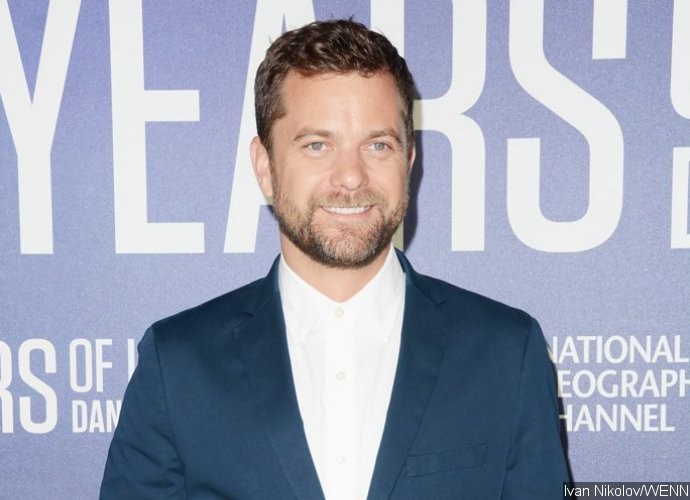 Joshua Jackson Spotted Kissing Mystery Blonde in L.A.