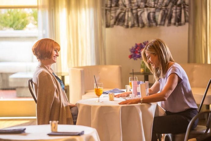 Julia Roberts, Jennifer Aniston, Kate Hudson in 'Mother's Day' First Trailer