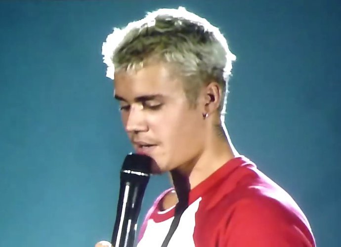 'I Don't Want That S**t!' Justin Bieber Tells Concertgoers to Stop Throwing Gifts Onstage