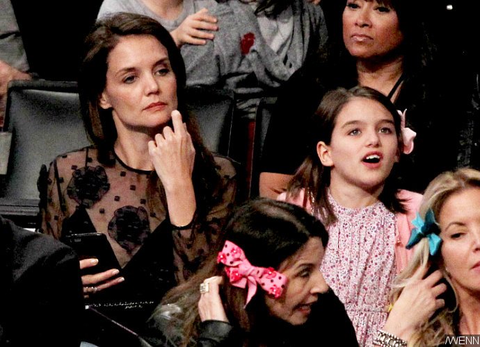 Katie Holmes and Suri Cruise Have Mother-Daughter Date at Lakers Game