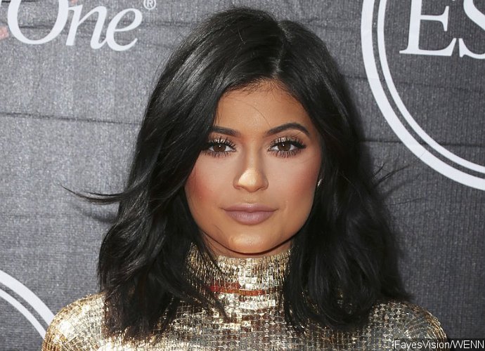 Kylie Jenner Has a Good Reason Why She Mistook a Pig for a Chicken in Viral Clip