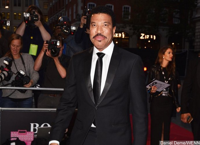 Lionel Richie Is Launching His Own Cosmetic Line 'Hello'