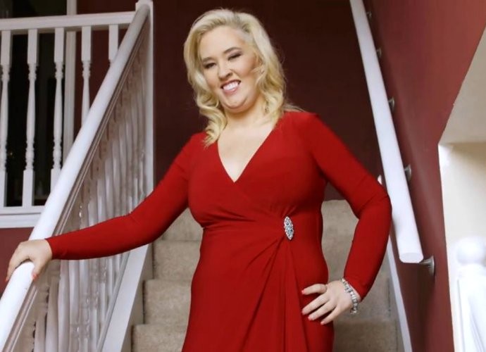 Mama June Feels as Hot as Pamela Anderson in Sexy 'Baywatch'-Themed Photoshoot