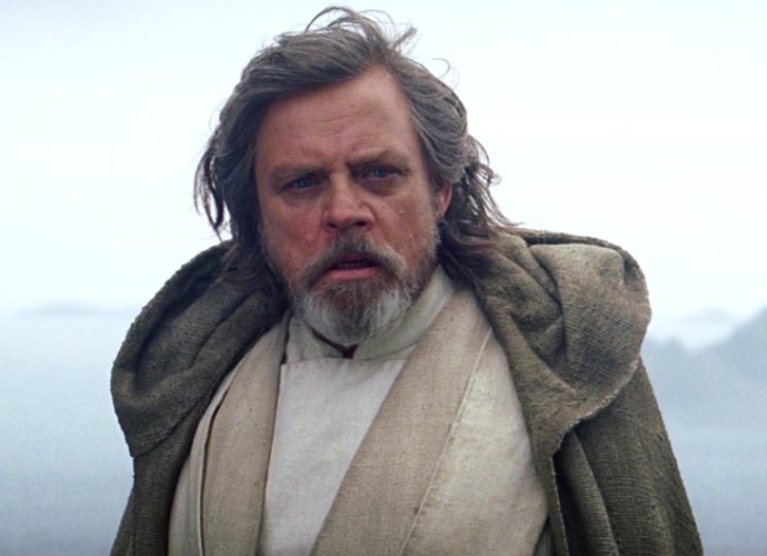 Mark Hamill Deserves an Oscar for His Performance in 'The Last Jedi', J.J. Abrams Says