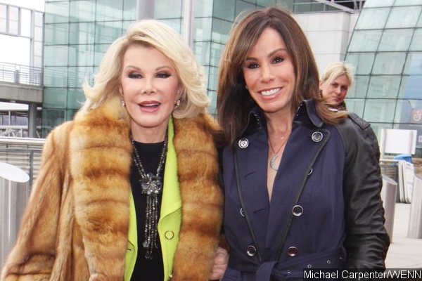 Melissa Rivers Hosts Thanksgiving in Honor of Joan Rivers