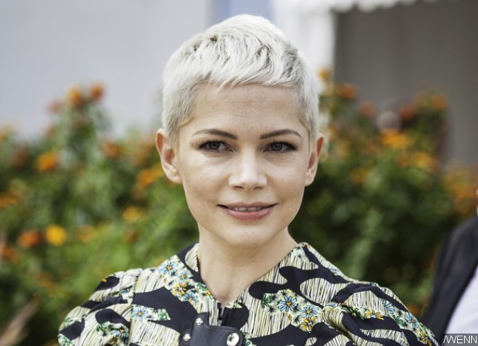 Michelle Williams Spotted Kissing New Mystery Man in Rome