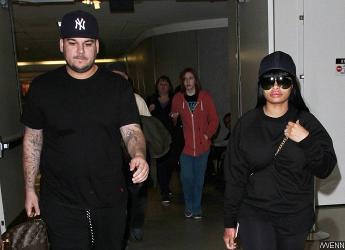 Rob Kardashian Pictured on Dinner Date With Blac Chyna