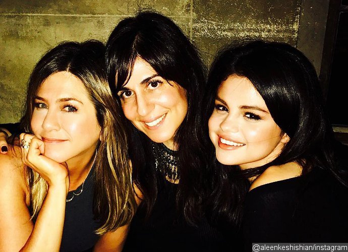 Selena Gomez Reunites With Jennifer Aniston at Friend's Birthday Bash