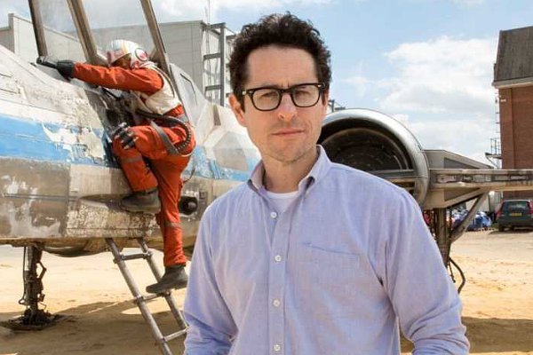 'Star Wars: The Force Awakens' Cast Thank Fans for Helping Raise $4M for UNICEF