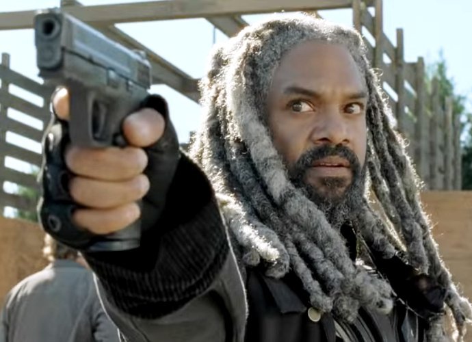 'The Walking Dead' 7.13 Sneak Peeks: Ezekiel Finally Fights Back