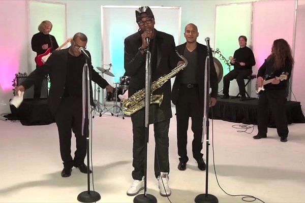 Video: 2 Chainz Forms the Worst Wedding Band With Key and Peele